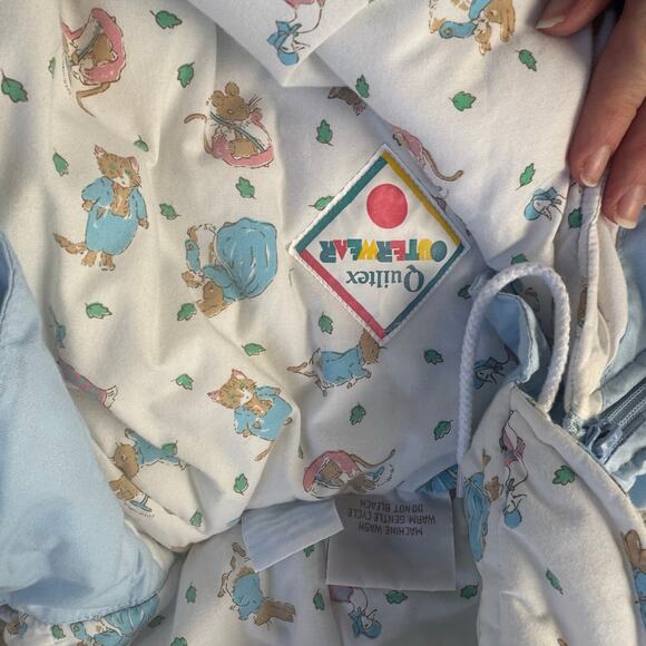 Vtg 1990s Beatrix Potter Quiltex Peter Rabbit Bunting Size  NB - Picture 8 of 9